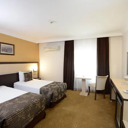Ismira Hotel 4*