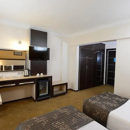 Ismira Otel