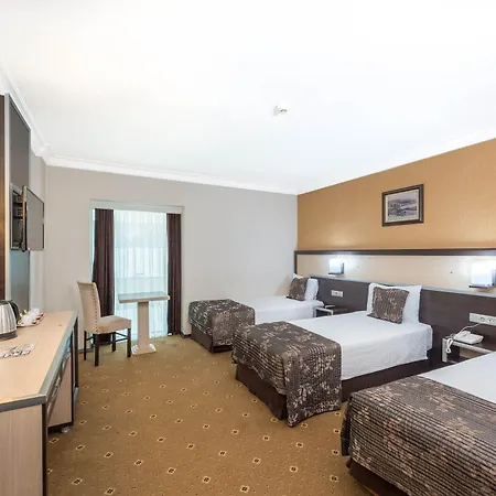 Otel Ismira 4*